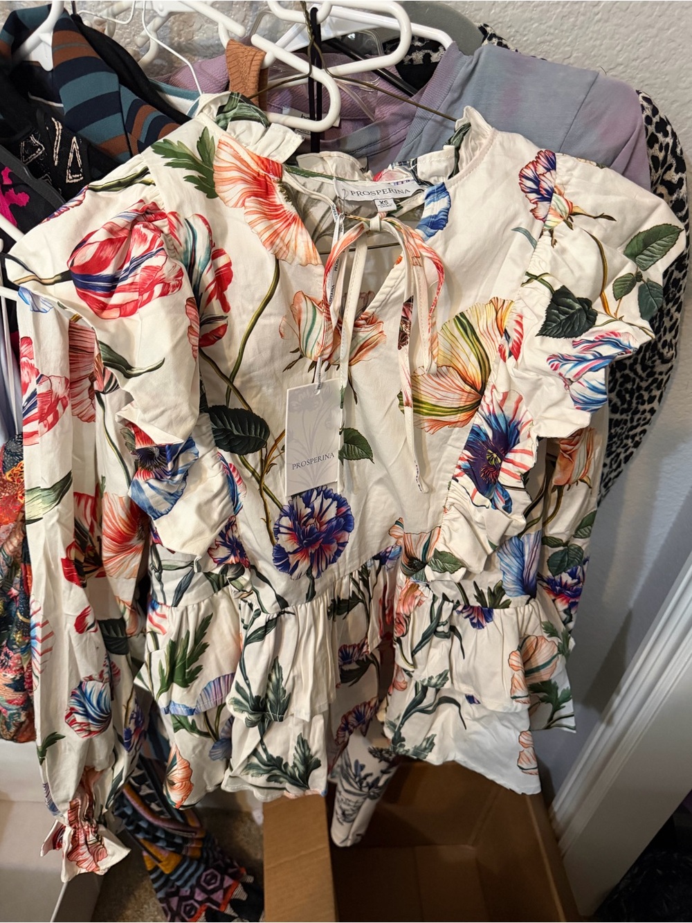 Prosperina floral top xs NWT